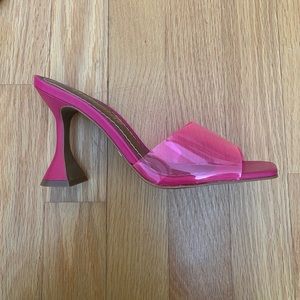 L’INTERVALLE never worn sandals (size 36)